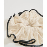 TVアニメ『らんま1/2』× earth music＆ecology Japan Label「ビッグシュシュ」アイボリー（C）高橋留美子・小学館/「らんま1/2」製作委員会