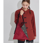 TVアニメ『らんま1/2』× earth music＆ecology Japan Label「チャイナトートバッグ」ボルドー　使用イメージ（C）高橋留美子・小学館/「らんま1/2」製作委員会