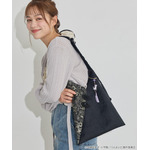 TVアニメ『らんま1/2』× earth music＆ecology Japan Label「バッグチャーム」使用イメージ（C）高橋留美子・小学館/「らんま1/2」製作委員会