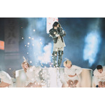 第76回NHK紅白歌合戦    米津玄師「IRIS OUT」パフォーマンス写真