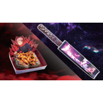 左：「黒閃！ チキンピザブレッド ～旨辛ガーリック～」右：「虚式「茈」 チュリトス ～ミックスベリー味～」（C）芥見下々／集英社・呪術廻戦製作委員会TM ＆（C） 2026 Universal Studios. All rights reserved.