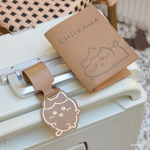 『ちいかわ』パスポートケース、レザー風ストラップ（C）nagano