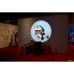 「100％ドラえもん＆フレンズin東京」先生の机　