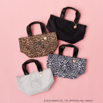 HELLO KITTY × OPAQUE.CLIP「2WAY立体フェイスプリントミドルバッグ」(全4色)