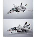 HI-METAL R　VF-0Sフェニックス(ロイ・フォッカー機) ＋ QF-2200D-B ゴースト
