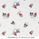 バッグとポーチの裏地には特別なオリジナルデザインのアートを採用