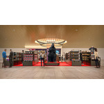 「ゴジラ・ストア」博多&梅田が4月6日にオープン！限定カラーアイテムや描き下ろしビジュアルのグッズ、ノベルティが明らかに 画像