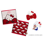 ＜HELLO KITTY＞タオルハンカチ　フェイス/リボン　1,650円(税込)