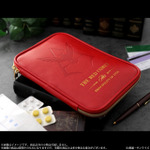 「機動戦士ガンダム　お薬手帳ケース」シャア・アズナブル仕様