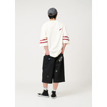 『僕のヒーローアカデミア』×グラニフ　「大・爆・殺・神ダイナマイト｜デニムハーフパンツ」背面　着用イメージ