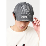 『僕のヒーローアカデミア』×グラニフ　「崩壊｜キャップ」着用イメージ