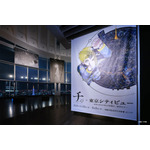 「『チ。 ―地球の運動について―』×東京シティビュー ～世界の見方が変わる体験を、展望台で～」　会場エントランス（夜景）