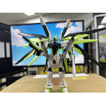 「RG 1/144 フリーダムガンダム -APEX LEGENDS(TM) クリプト Ver.-」