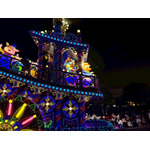 東京ディズニーランド・エレクトリカルパレード・ドリームライツが25周年！記念メッセージ入りスペシャル画像も登場【ディズニー】