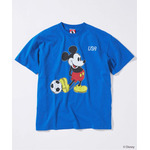 JOURNAL STANDARD「MICKEY MOUSE / ミッキー マウス 別注 サッカー プリント Tシャツ ブルーA」