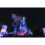 東京ディズニーランド初のドローンが夜空を舞う！9月終了人気キャッスルプロジェクション、感動のフィナーレ