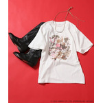 “HELLO KITTY” Giddy Upコラージュ プリントTシャツ　¥5,995 tax in