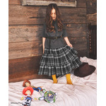 映画『トイ・ストーリー5』のGLOBAL WORK限定コレクション　KIDS用「2WAY スカート」着用イメージ