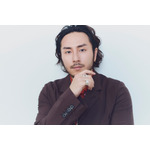 鈴木崚汰 “強いと思う人”は「母」　女性たちの策略が渦巻くTVアニメ「天幕のジャードゥーガル」インタビュー（９） 画像