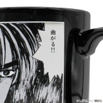“曲がってくれ　オレのハチロク!!”「頭文字D」お湯を注ぐと名言＆名シーンが浮かび上がる！ヒートチェンジマグが発売