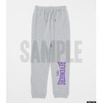 「REVENGERS SWEATPANTS」8,800円（税込）（C）和久井健・講談社／アニメ「東京リベンジャーズ」製作委員会