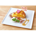 「マクロスΔ × Chugai Grace Cafe」フレイア アップルパイ メイプルシロップ添え（C）2015 BIGWEST
