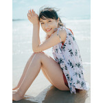 久保田未夢写真集　UP_DATE　主婦の友インフォス版表紙（C）Shufunotomo Infos Co.,Ltd. 2022