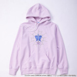 Doublefocus『ジョジョの奇妙な冒険 ストーンオーシャン』プルパーカ・ピンク（C）LUCKY LAND COMMUNICATIONS/集英社・ジョジョの奇妙な冒険SO製作委員会