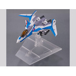 「VF-31J ジークフリード (ハヤテ・インメルマン機) with フレイア・ヴィオン」 4,950円（税10%込）（C)2015 BIGWEST