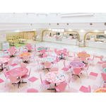 サンリオピューロランド「フレフレ★ピューロ学園」キャラクターフードコートにフォトスポット設置（C）2022 SANRIO CO., LTD. TOKYO, JAPAN