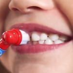 歯を磨くたび新しいポケモン出現！　ピカチュウを製品キャラクターとした充電式電動歯ブラシ『すみずみクリーンキッズ』が発売