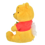 ディズニー『くまのプーさん』「YUZU POOH」イメージ（C）Disney. Based on the “Winnie the Pooh” works by A.A. Milne and E.H. Shepard.