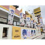 「ココス×わんぱく！刀剣乱舞 ココに集まれ！みんなでもぐもぐキャンペーン」中野店の様子（C）2015 EXNOA LLC/NITRO PLUS