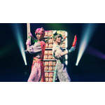 黒羽麻璃央＆崎山つばさが誘う「日清旅するエスニック」の世界ーー妖精に扮して歌い踊るミュージックビデオが公開