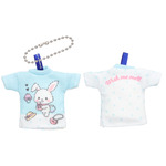 「サンリオキャラクターズ ミニTシャツキーホルダー」（C）2024 SANRIO CO., LTD. APPROVAL NO. L646741