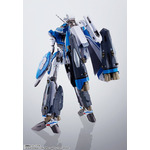 「DX超合金 VF-31J スーパージークフリード（ハヤテ・インメルマン機）リバイバルVer.」33,000円（税込）（C）2015 BIGWEST