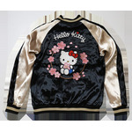 「SRO-2501 リバーシブルスカジャン」38,280円（税込）（C）2025 SANRIO CO., LTD. APPROVAL NO. L656565