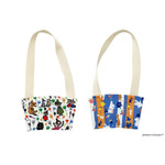 「ムーミンカフェ スタンド」新グッズのカップホルダー（フラワー／ストライプ柄）（C）Moomin Characters