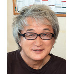 作者：板垣 恵介