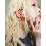 BOCCHI THE ROCK! × CONVERSE TOKYO【JISS】「結束バンド」STAR★ RING、【JISS】「結束バンド」STAR★ EAR CUFF　モデル：青山吉能（C）はまじあき／芳文社・アニプレックス