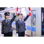 「紫雲寺家の子供たち」万里役・安済知佳＆南役・菱川花菜が1日駅長＆乗務員に就任！「小田急電鉄」コラボ初日レポ 画像