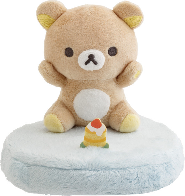「リラックマ　スマホスタンドぬいぐるみ」（C）2025 SAN-X CO., LTD. ALL RIGHTS RESERVED.