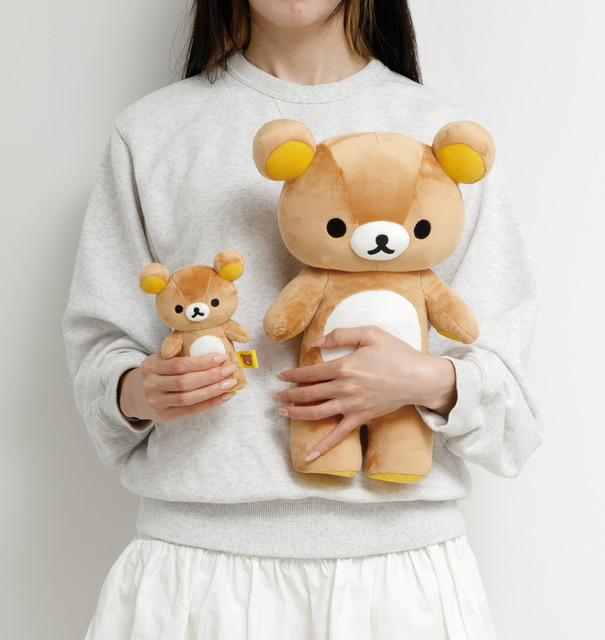 「立てるリラックマぬいぐるみ」組み合わせ例（C）2025 SAN-X CO., LTD. ALL RIGHTS RESERVED.