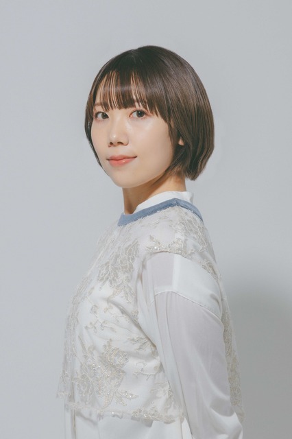 東内マリ子
