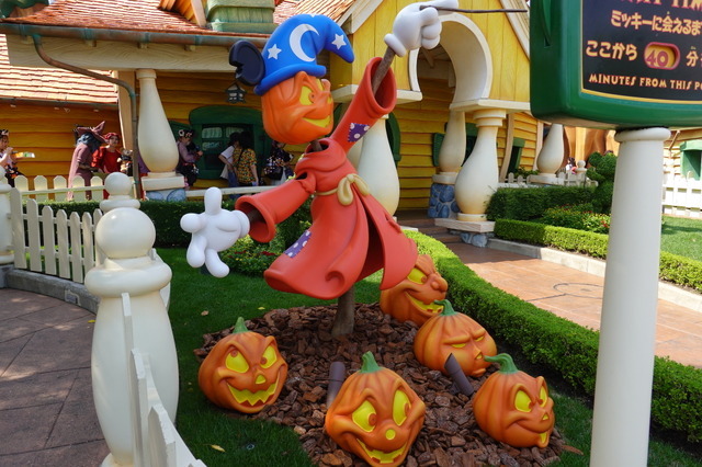 高気温で大人気パレードは中止に…！　東京ディズニーランドの“Dハロ”が明日開幕！