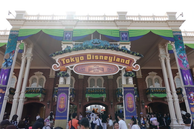 高気温で大人気パレードは中止に…！　東京ディズニーランドの“Dハロ”が明日開幕！
