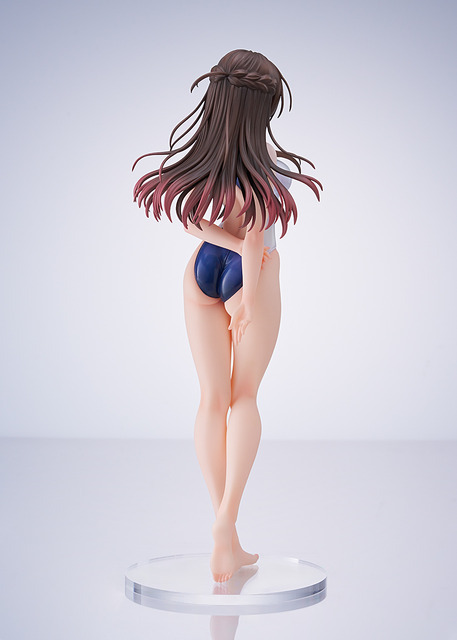 「彼女、お借りします　水原千鶴 水色ラインの競泳水着Ver.」19,800円（税込）（C）宮島礼吏・講談社／「彼女、お借りします」製作委員会2025