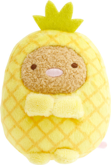 すみっコぐらしコレクション「てのりぬいぐるみ パイナップル とんかつ」（C）2025 SAN-X CO., LTD. ALL RIGHTS RESERVED.