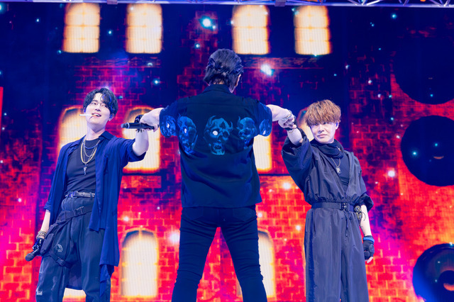 MAD TRIGGER CREW