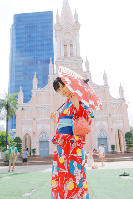 大西亜玖璃 写真集『LONG VACATION』先行カット